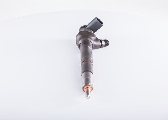 Инжектор 0445110646 0445110646 BOSCH