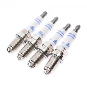 Свеча зажигания VW Bora,Golf 4,5,6,Passat B3,B5,B6 (1.4/1.6/1.8) AUDI A3 SEAT SK 37031121 MEGA POWER