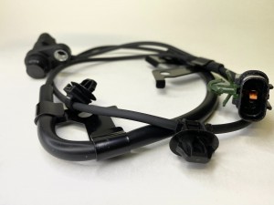 MAG3993 АТЧИК СИСТЕМЫ ДАТЧИК СКОРОСТИ ВРАЩЕНИ КОЛЕСА MITSUBISHI PAJERO/MONTERO S MAG3993 MAGTECHNIC