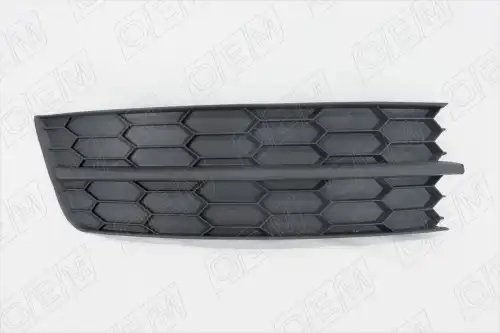 Заглушка противотуманной фары правая Skoda Rapid  2012-2017 OEM1479R OEMPARTS