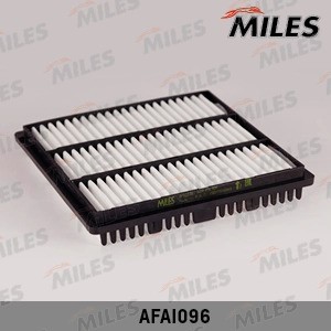 Фильтр воздушный MITSUBISHI PAJERO 3.0 V6 -95 (FILTRON AP172/1, MANN C2332, VIC  AFAI096 MILES