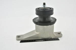 Опора двигателя MM-Z30RH MM-Z30RH FEBEST