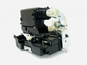 Замок двери задней левой U0528009L UKORAUTO