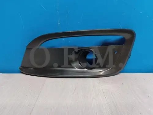 Окантовка противотуманной фары левая Kia Ceed 2 JD 2015-2018, под ДХО, под окрас OEM1610L OEMPARTS