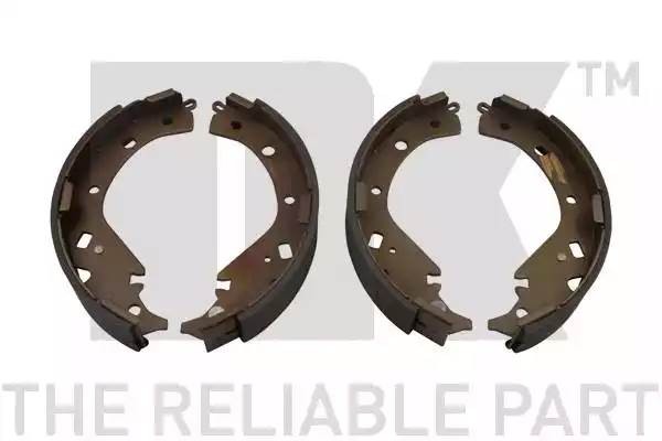 Колодки тормозные барабанные Toyota Rav 4 II 03.. 2745698 NK