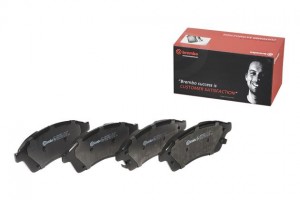 P09010 колодки дисковые передние!\ Cadillac SRX 2.8/AWD/3.0/AWD 09> P 09 010 BREMBO