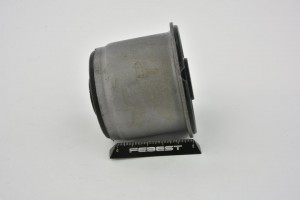 Сайлентблок задней цапфы NAB-124 FEBEST