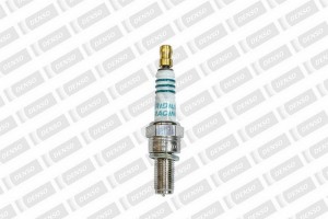 Свечи зажигания  4шт IU20 DENSO