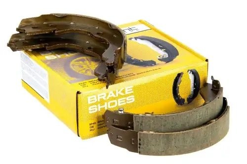 колодки тормозные барабанные! ручника\ Mitsubishi Outlander, Citroen C-Crosser 0 Z06858 ZENTPARTS