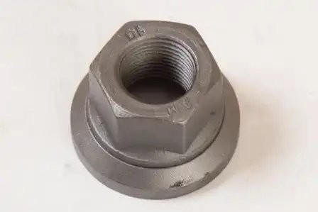 Гайка колеса М18х1.5 ГАЗ-3302 с шайбой Евро (с юбкой)  М18х1.5  АВТОМАГНАТ 33023101034 AVTOMAGNAT