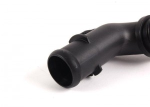 патрубок системы охлаждения!\ MB W203/W204/W211/W212 A2712001352 MERCEDES BENZ