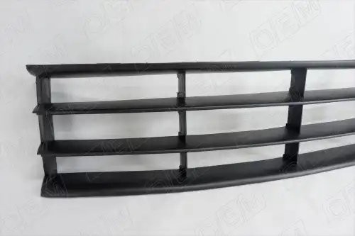 Решетка в бампер нижняя Skoda Octavia 2 A5 2008-2013 OEM3610 OEMPARTS