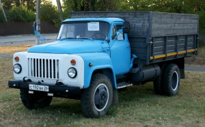 Указатель поворота ГАЗ,ЗИЛ,УАЗ передний 12V пластик РУДЕНСК 112022201 RUDENSK