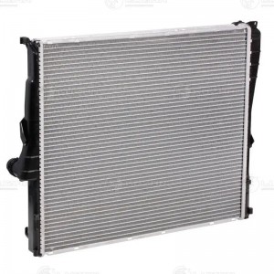 Радиатор охл. для а/м BMW X3 (04-) (E83)  LRc26180 LRC 26180 LUZAR