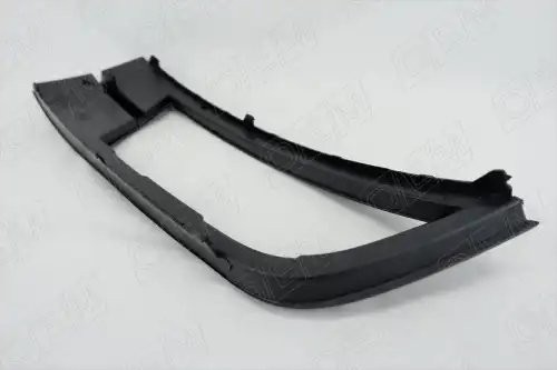 Окантовка противотуманной фары правая Skoda Octavia 3 A7 2013-2017 OEM1467R OEMPARTS