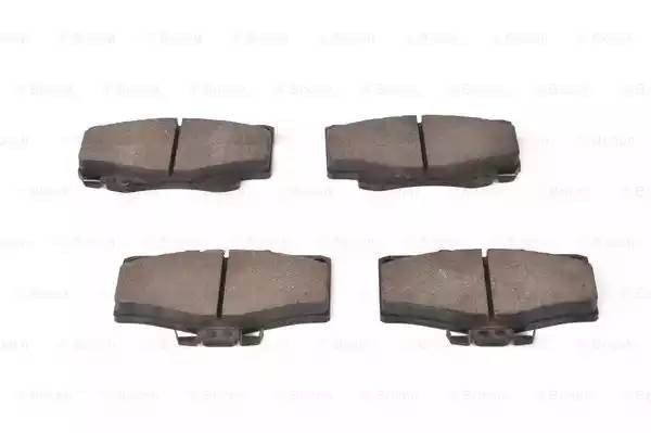 Колодки тормозные TOYOTA Land Cruiser (J80,J90),4Runner,Hilux передние (4шт.) BO 0 986 424 268 BOSCH