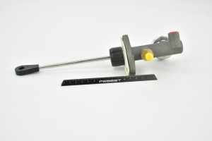 Цилиндр сцепления главный 1081-C100 1081-C100 FEBEST