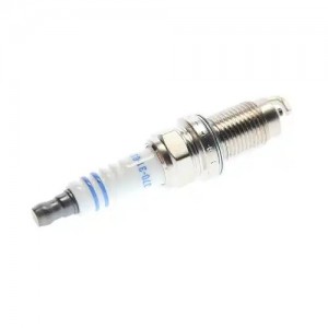 Свеча зажигания VW Golf 5,6,Jetta,Polo Sedan SKODA Fabia,Octavia (1.2/1.4/1.6) ( 370-31-032 MEGA POWER