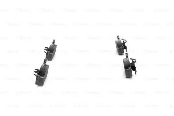 Колодки тормозные дисковые 0 986 424 585 BOSCH
