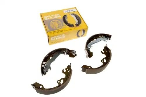 колодки тормозные барабанные! Ford Focus 1.4-1.8TDCi 98> Z06826 ZENTPARTS
