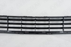 Решетка в бампер нижняя Volkswagen Polo sedan 5 2010-2015, под хромированную нак OEM3632 OEMPARTS