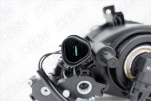 Фара противотуманная левая Kia Cerato 3 2016-2018 OEM0067PTFPL OEMPARTS