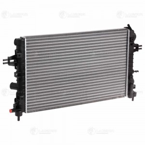 Радиатор двигателя Opel Astra H (04-) 1.6/1.8 LRc2166 LRC2166 LUZAR