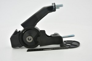 Подушка двигателя задняя TM-ZZT250R FEBEST