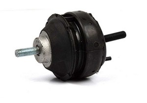 Опора двигателя FORD Tourneo (94-00),Transit (94-00) правая BSG BSG30700022 BSG