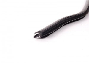 уплотнитель лобового стекла!\ BMW 5-ser E39 95-03 51 31 8 159 784 BMW