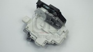 замок двери передней правой!\ Audi A4 08-16, VW Touareg 10-18 QF10J00024 QUATTRO FRENI
