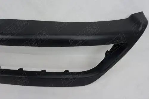 Накладка бампера переднего Kia Rio 2 JB 2009-2011 OEM0420 OEMPARTS