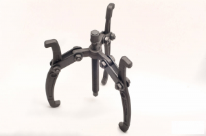 Съемник подшипников 3-х лапый 200мм 79200 SERVICE KLUCH