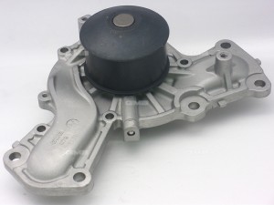 Насос водяной MITSUBISHI Pajero (99-) (3.0/3.5/3.8),L200 (05-) (3.5) GMB GWM-79A GMB
