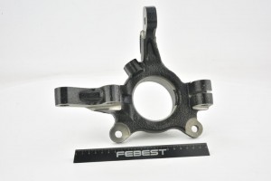 Кулак поворотный правый 0428-CWFRH 0428-CWFRH FEBEST