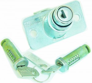 Личинки с замком багажника ВАЗ-2101 в сборе комплект ДААЗ 21010610004510 DAAZ