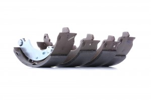 S68524 колодки барабанные!\ Renault Clio 1.2i-1.9D 98> S 68 524 BREMBO