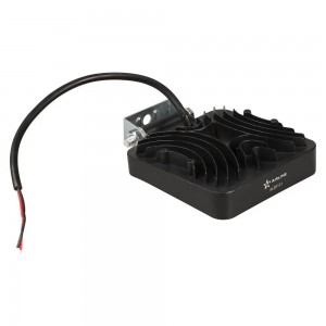 Фара светодиодная квадратная, 30 LED рассеянный свет, 30W (108х108х37) 12/24V PL ALED101 AIRLINE