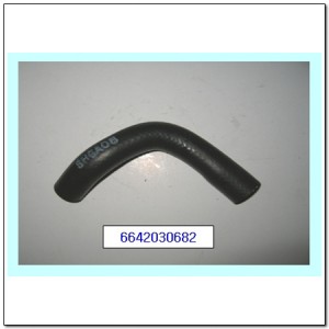 Шланг SSANGYONG Actyon (06-),Kyron (05-),Rexon (03-) (D20/27) радиатора масляног 6642030682 SSANG YONG