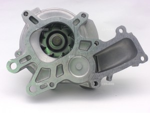 помпа!\ Toyota Hiace/Hilux/Land Cruiser/4 Runner 2.5TD/3.0TD 93> GWT-116AH GMB
