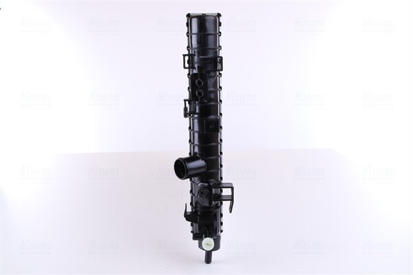 радиатор системы охлаждения! МКПП\ Opel Astra H 1.6 04> 63028A NISSENS