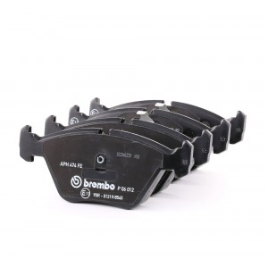 P06012 270 00=571355B=FDB779 !колодки дисковые п.\ BMW E34 1.8-2.5TDs 89-95/E32  P06012 BREMBO