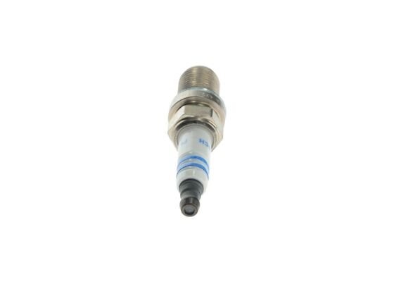VOLVO/GM/RANAULT/NISSAN PLATINUM 0 242 235 749 BOSCH