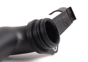 патрубок системы охлаждения!\ MB W203/W204/W211/W212 A2712001352 MERCEDES BENZ