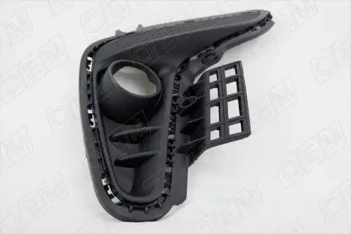 Окантовка противотуманной фары правая Kia Rio 4 FB седан, 2017-2020 OEM1383R OEMPARTS