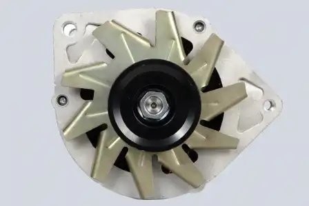 Генератор МАЗ, ЛАЗ, УРАЛ дв.ЯМЗ-236,7511,7601 28В 80А АВТОМАГНАТ 6582370103 AVTOMAGNAT