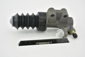 Цилиндр сцепления рабочий MAZDA 3 (BK/BL) 03-13, 5 (CR/CW) 05-15, AXELA 03-09 05 0580-MZ320 FEBEST