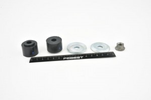 Втулки тяги стабилизатора комплект MITSUBISHI LANCER CS3W 2000.09-2013.08 SGSB-0 SGSB-002 FEBEST