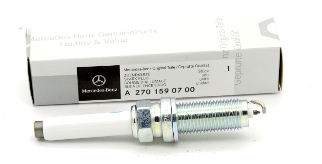 Свеча зажигания MERCEDES A (W176) OE A2701590700 MERCEDES BENZ