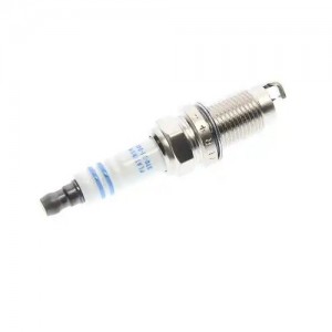 Свеча зажигания VW Golf 5,6,Jetta,Passat B6 AUDI A3 SKODA Octavia,Fabia (1.4 FSI 370-31-045 MEGA POWER